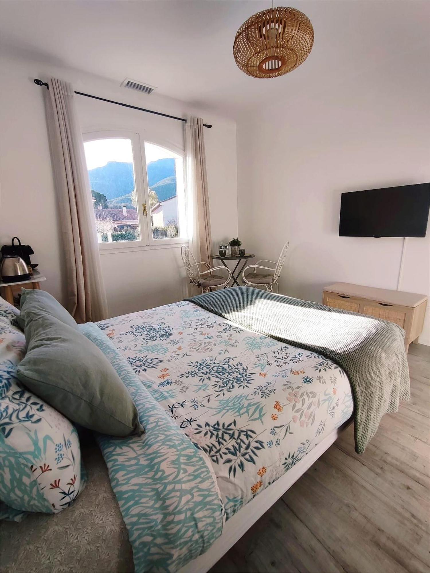 Chambre Climatisee Entre Mer Et Montagne, Avec Sdb Et Wc Privatifs Laroque-des-Albères 外观 照片